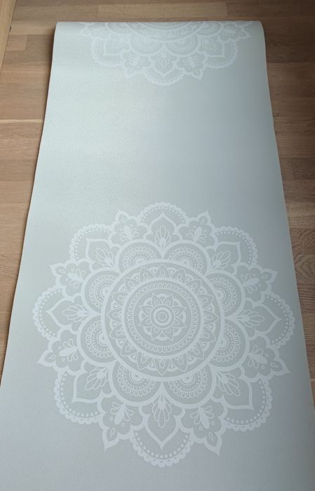 Постелка за йога / пилатес