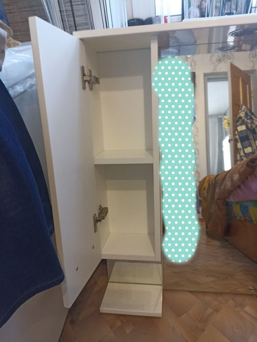 Шкафчик навесной в ванную