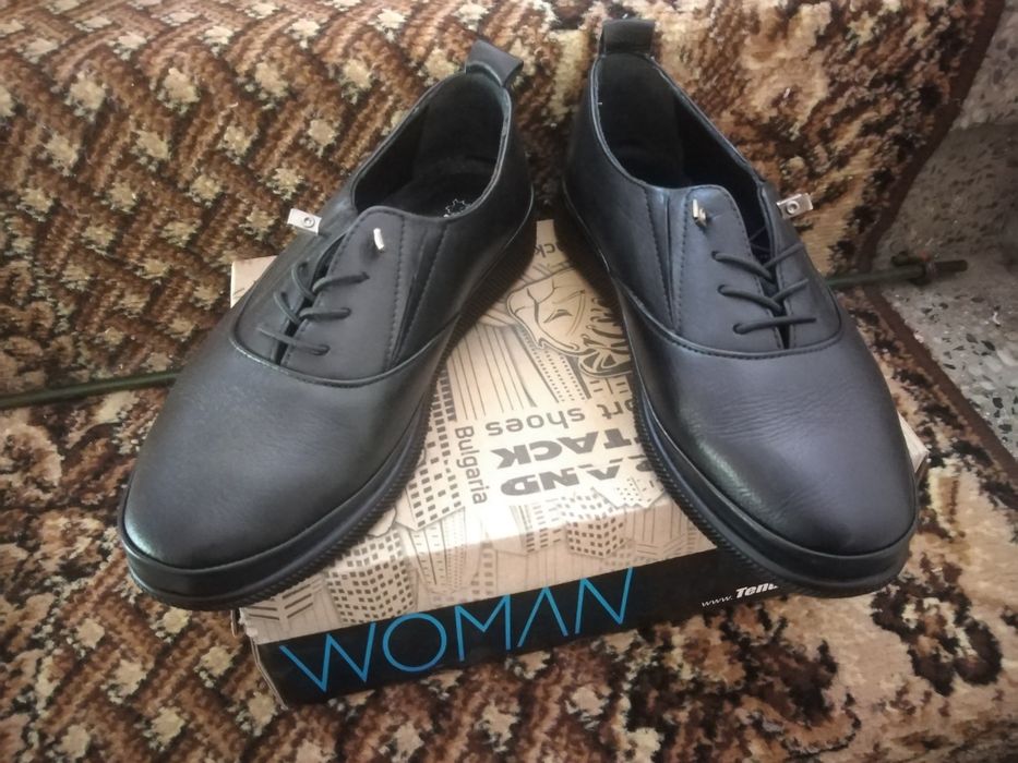 Дамски обувки от естествена кожа