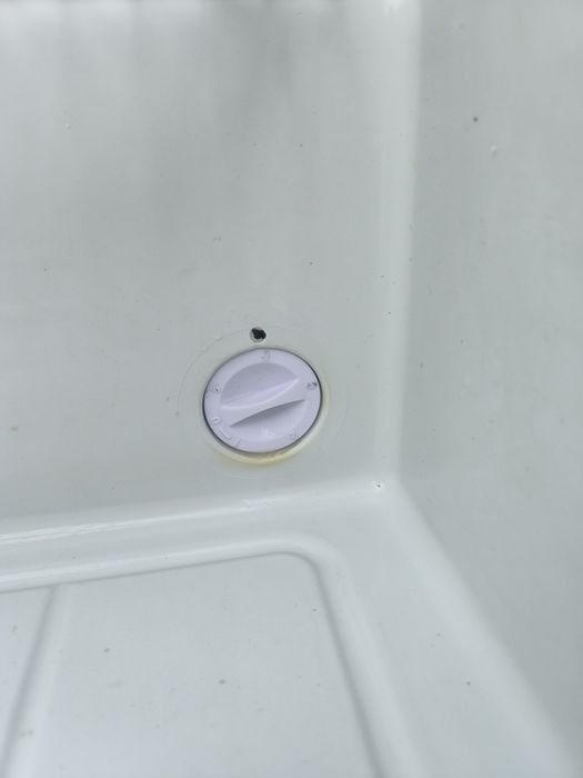 Хладилник за напитки Klarstein Beersafe XL Crystal White 60 литра