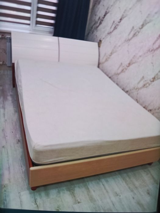 Продается 2 х спальная кровать