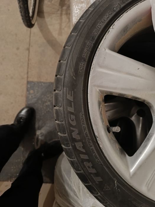 Продам летнюю резину Triangle r16