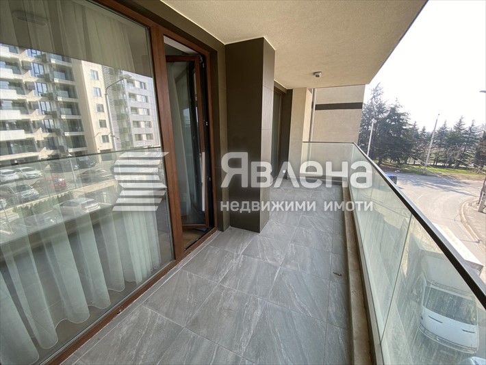 Дава се под наем Тристаен апартамент в Варна, Бриз - 95 кв.м за 1000 € - Снимка #5
