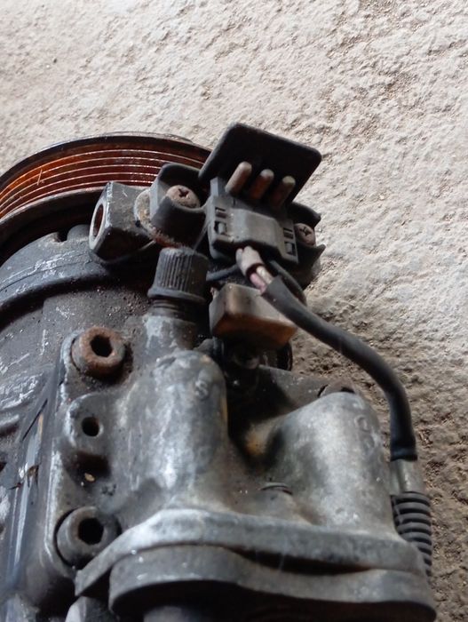 Компрессор кондиционера Mercedes M103 M102