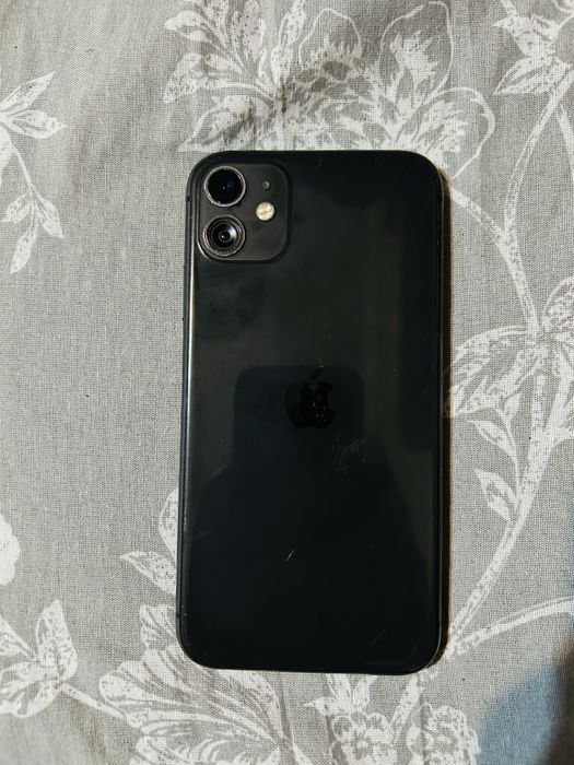 Айфон 11 128 гб.