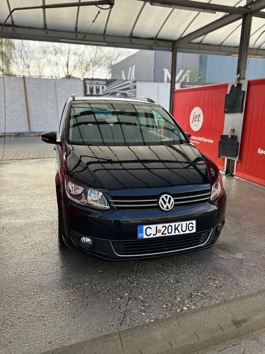 Volkswagen Touran Masina adusa din Germania in 2019 de atunci sunt singurul proprietar