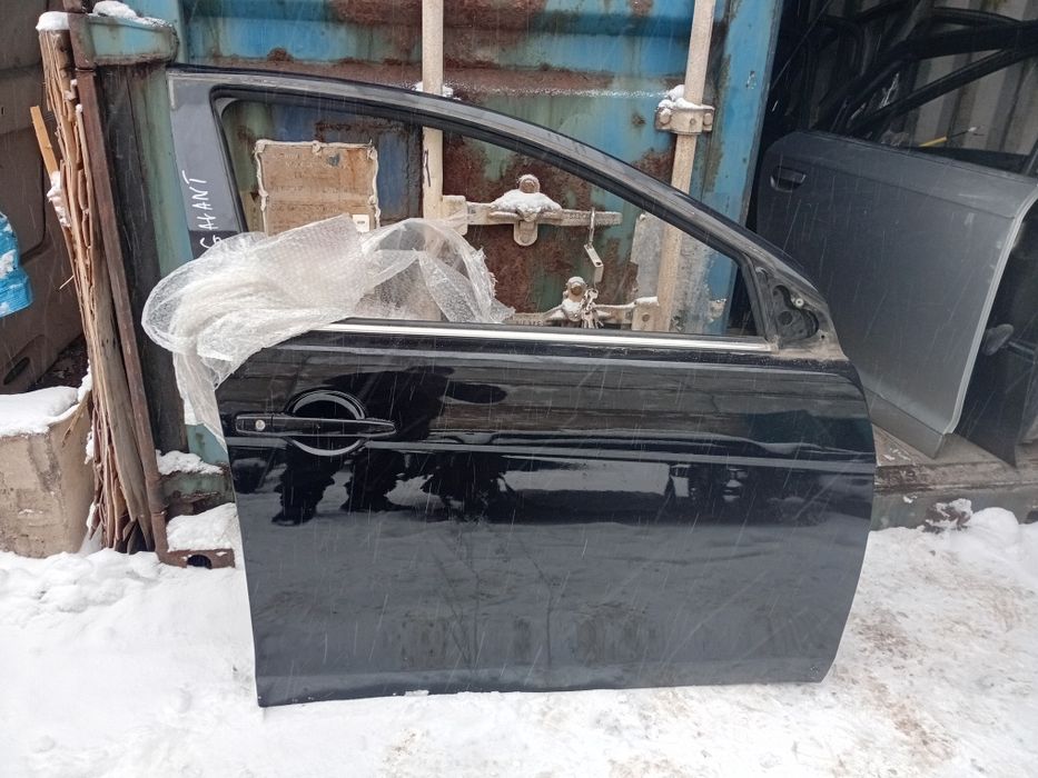 Передняя правая дверь Mitsubishi Lancer 10