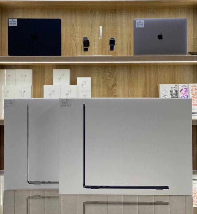 Macbook air m4 13 inch 16/256 NASIYA!!