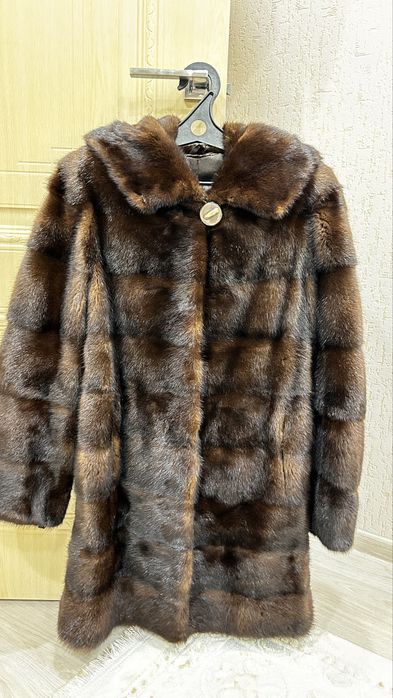 Шуба с чехолом почти новая