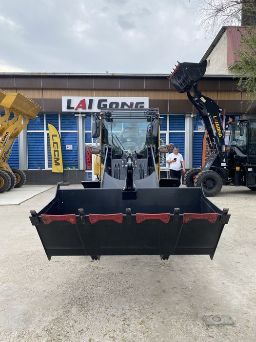 0,8куб мини погрузчик Lugong