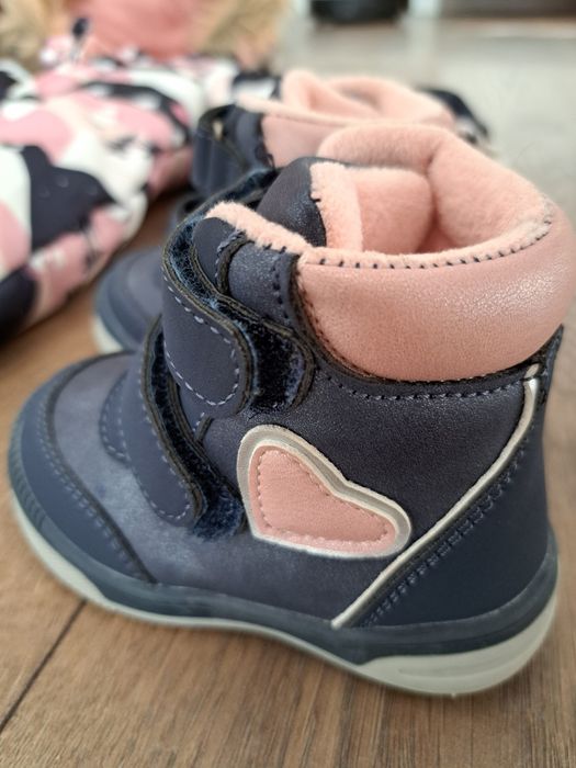 Комплект зимен гащеризон, размер 80-86 и зимни боти, размер 20