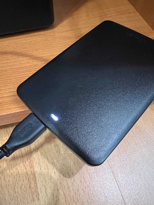 Външен диск Toshiba 1TB