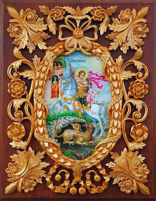 Дърворезба от орех - стенно пано с еленови рога, уникат