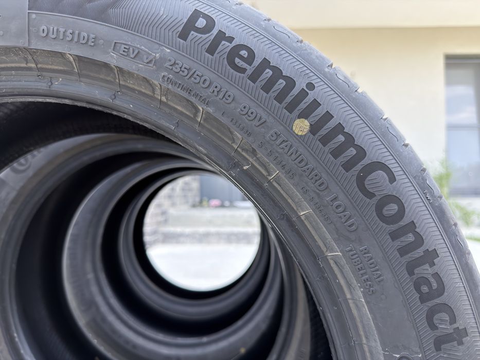 Set 4 anvelope de vara CA NOI Continental PremiumContact C 235/50 R19 99V