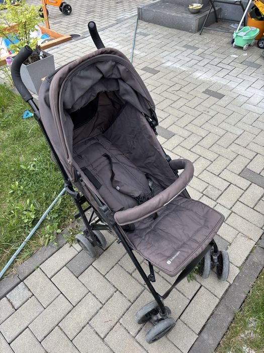 Carucior sport Euro Cart Ezzo, pliabil tip umbrela, cu pozitie somn