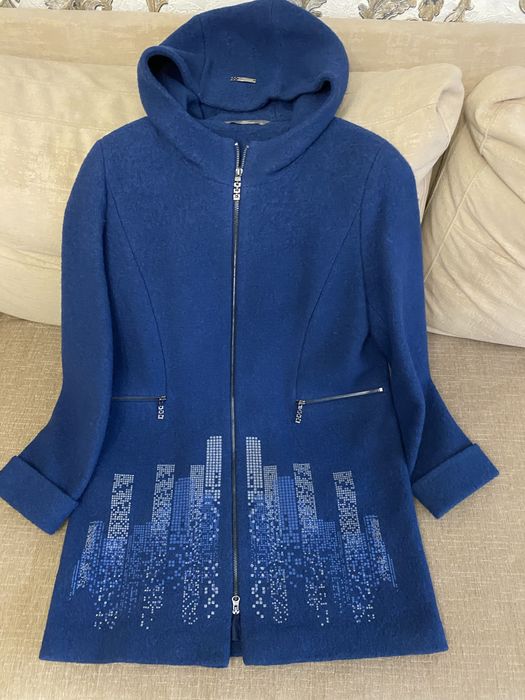 Демисезонное пальто