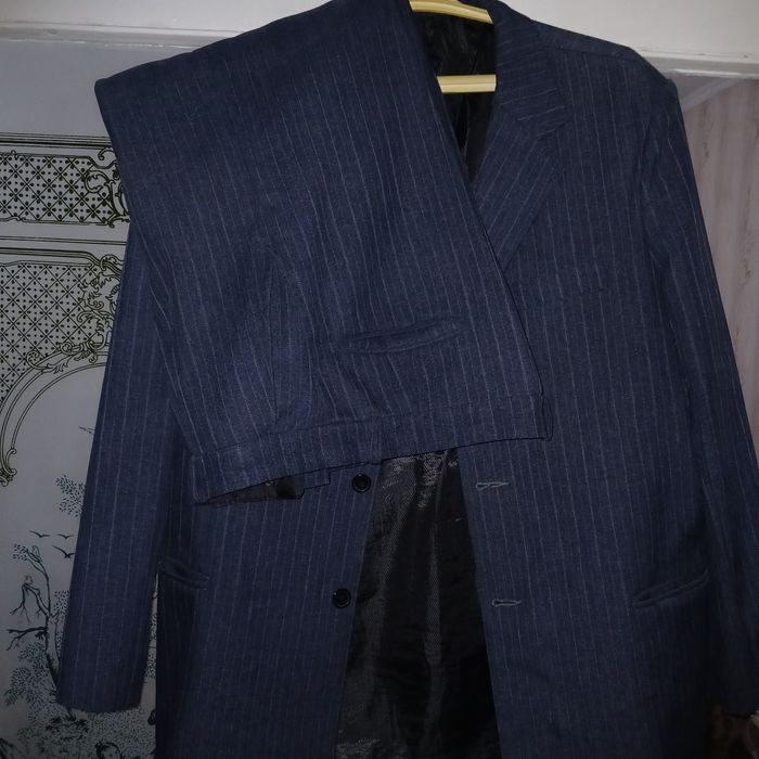 Костюм мужской классический.