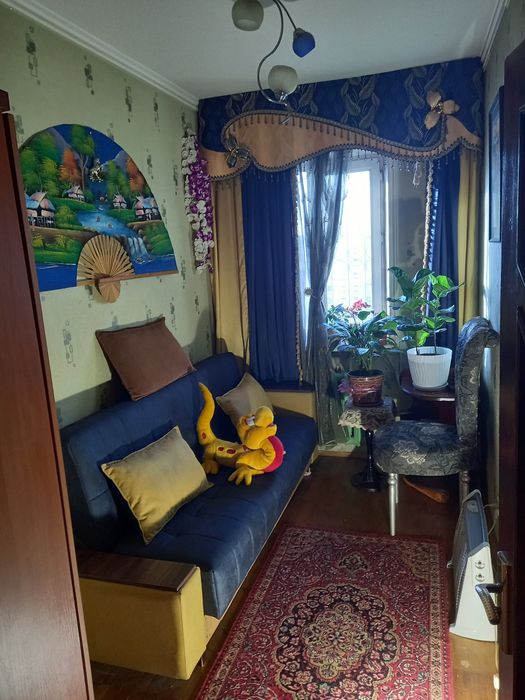 Сдаётся одна комната в 3-х комнатной квартире с хозяйкой.ЦЕНТР, Дархан