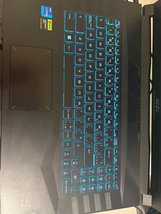 Leptop msi gaming rtx 3070 2 GPU RAM DDR4