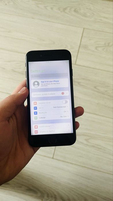 Продам айфон 7, iphone 7 в хорошем состоянии