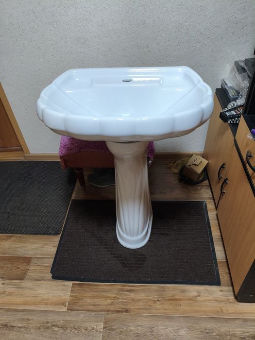 Раковина тюльпан в ванную