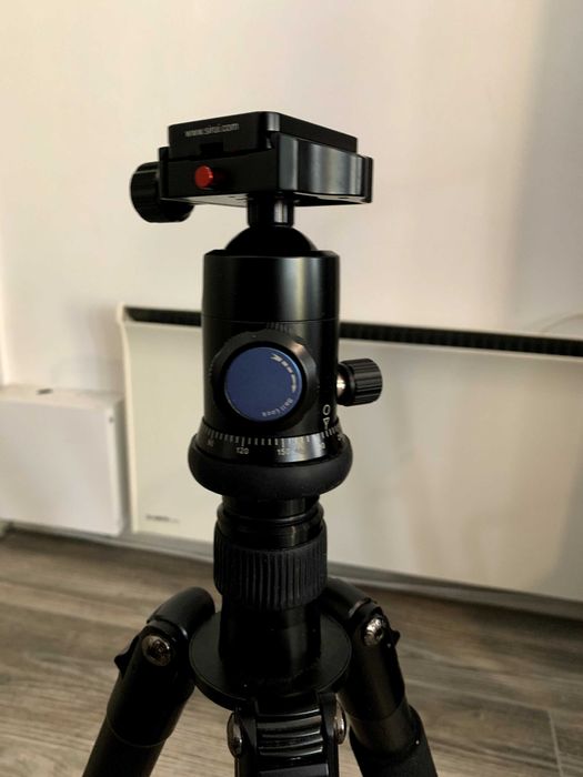 Статив Sirui ET-2204