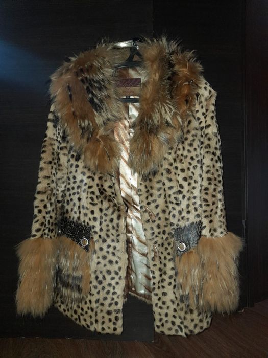 Женская одежда шуба, дублёнка.