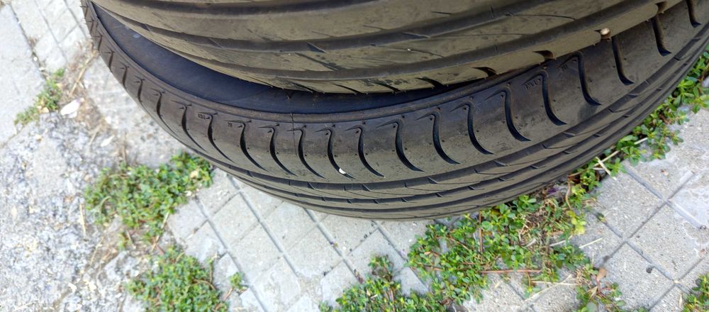 Продавам гуми 215 55 17