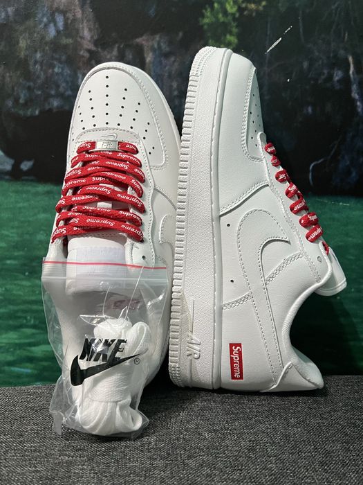 Nike Air Force 1 Low Supreme