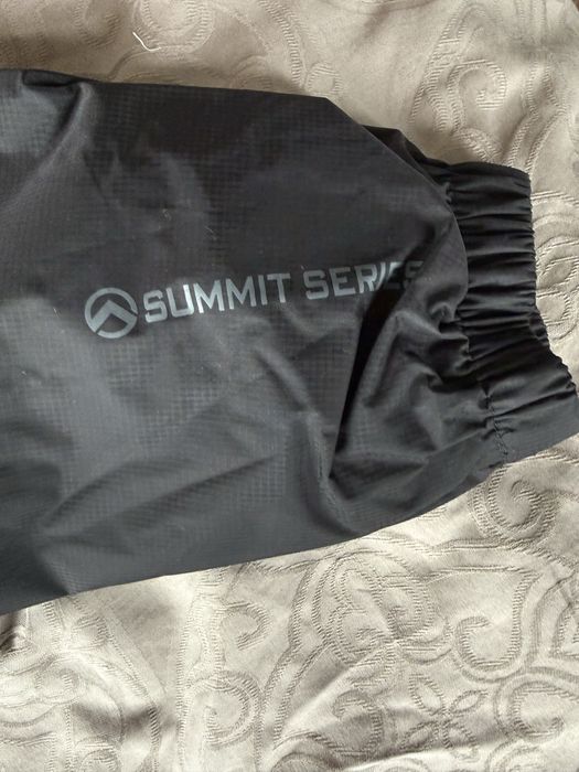 Windbreaker “THE NORTH FACE”