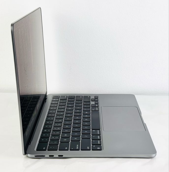 Apple MacBook Air 13 M2 2022 8RAM 256GB Gray 97% Батерия! Гаранция!