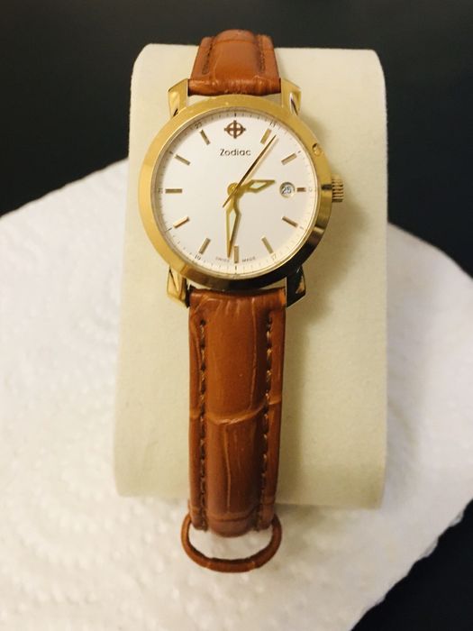 Zodiac швейцарские часы