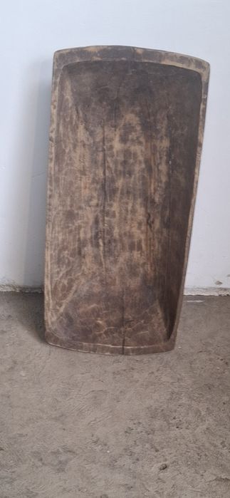 Дървени корита,Нощви