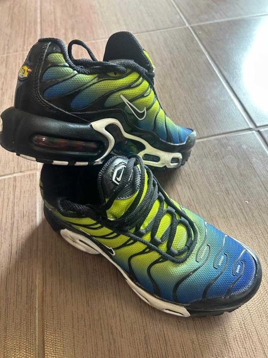 Adidasi Nike copii mărimea 36.5