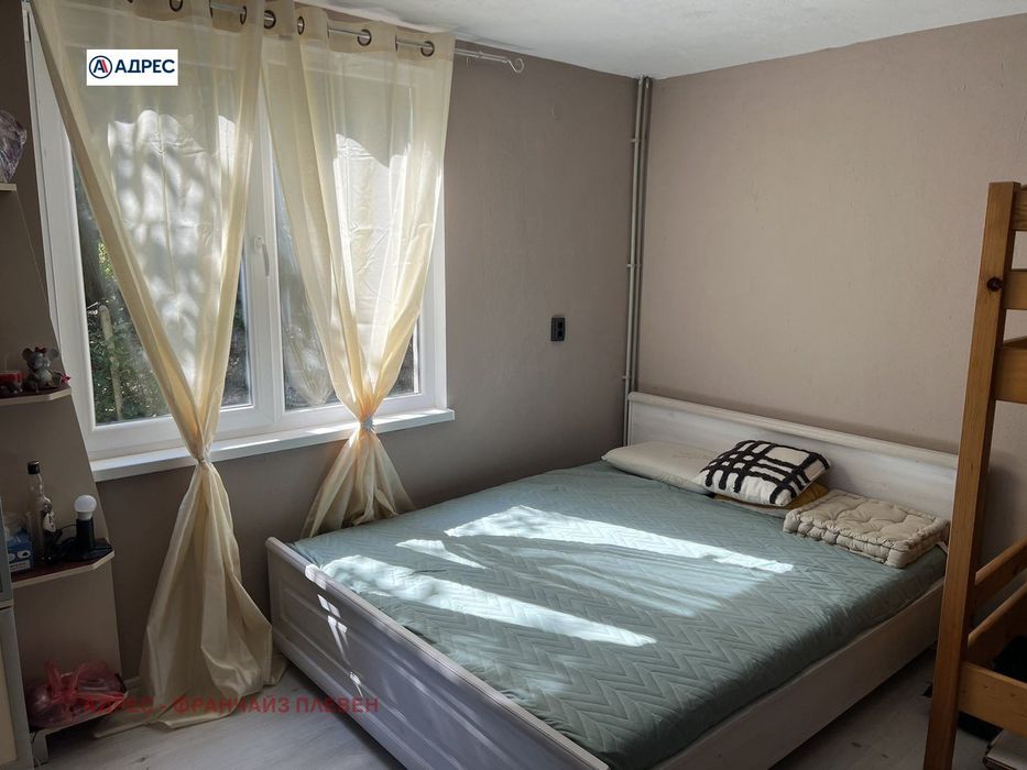 Продава се Къща в Враца, Студентски град - 120 кв.м за 383 €/кв.м - Снимка #5