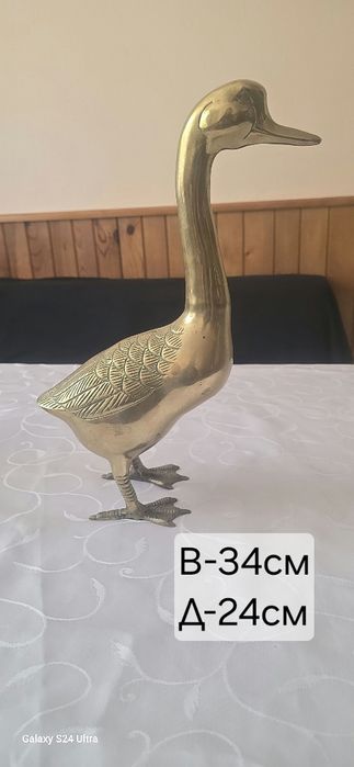 Бронзови статуетки и други неща