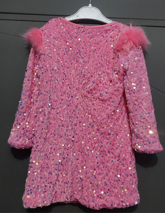 Детска рокля с пайети