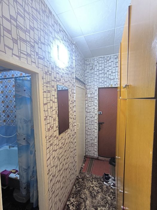 СРОЧНО Продается квартира  Авиасозлар 2в3х 49,5кв 4/4