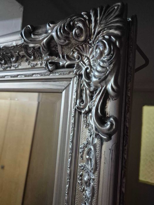 Голямо стенно огледало