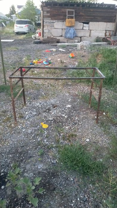 Столы продам и основе для столов