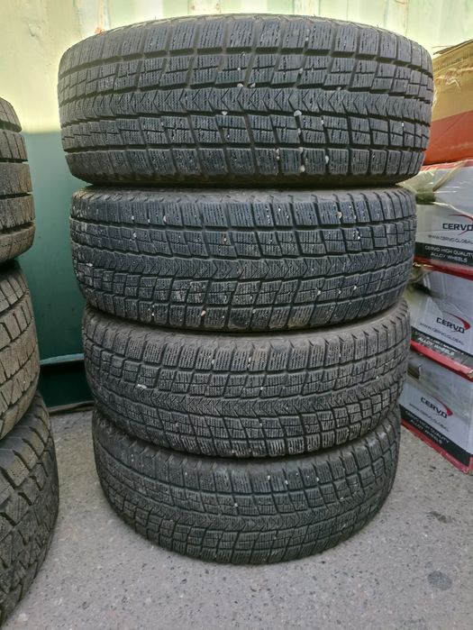 Шины 225/60/17 Nexen зимний комплект