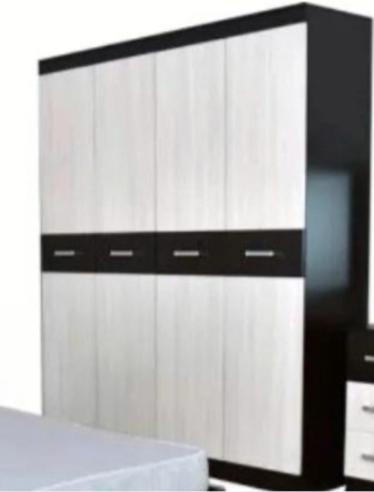 Шкаф 2× и 4×дверный продам срочно