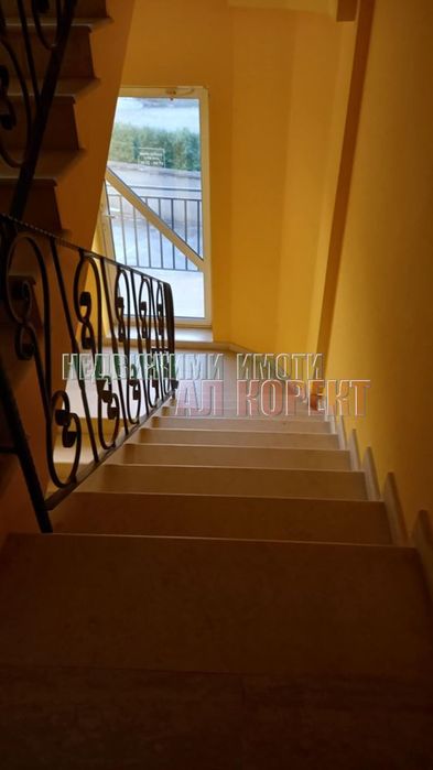 Дава се под наем Едностаен апартамент в Варна, Левски - 20 кв.м за 204 € - Снимка #5