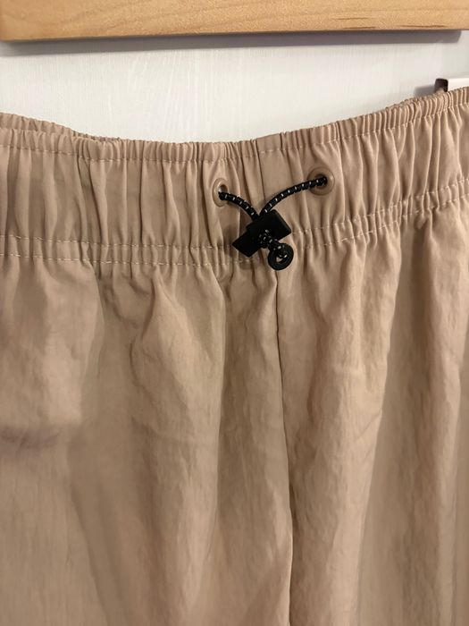 Нов и оригинален панталон Nike