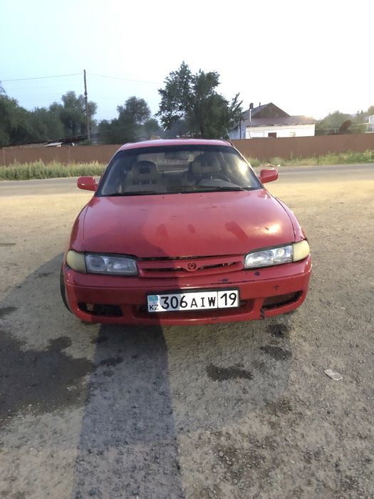 Mazda cronos 1992 года