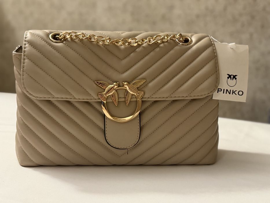 Чанти Pinko Нови