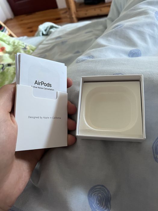 Apple Airpods 4