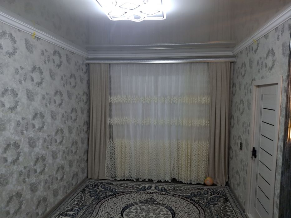 2 xonali uy sotiladi.Olmaliq.go'rgaz