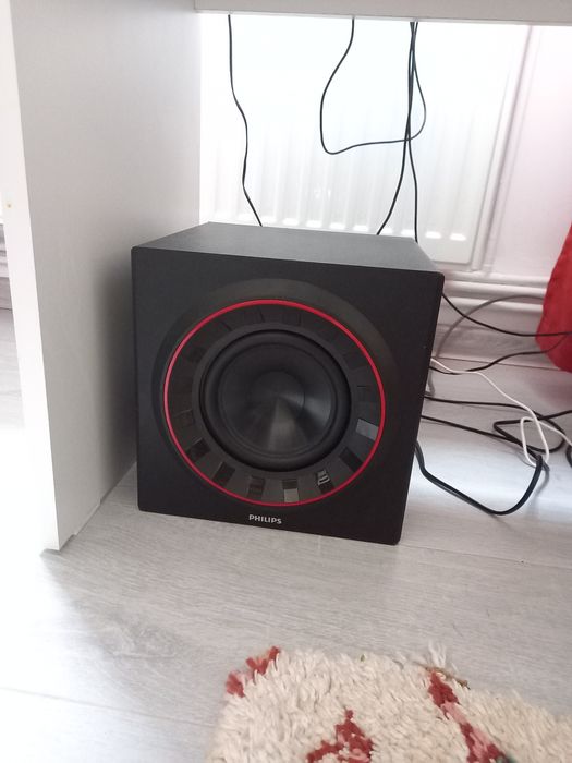 Sistem 2.1 Philips 60w rms reali