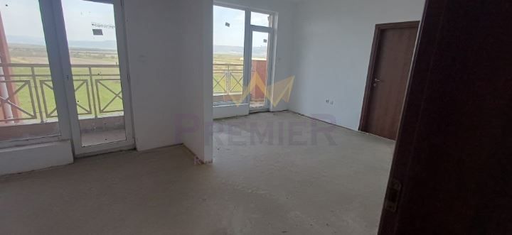 Продава се Тристаен апартамент в к.к. Слънчев бряг - 79 кв.м за 392 €/кв.м - Снимка #4
